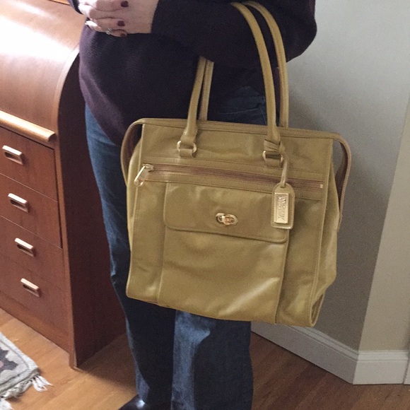 Badgley Mischka leather handbag - Picture 6 of 11